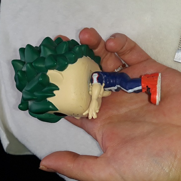 Deku My Hero Academia Funko Pop Collectable Figurine (4 inches tall) - Picture 5 of 10